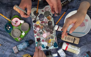 Ateliers créatifs 2026 : créer des liens authentiques par l'art
