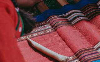Mode autochtone : quand les cultures ancestrales redéfinissent la fashion