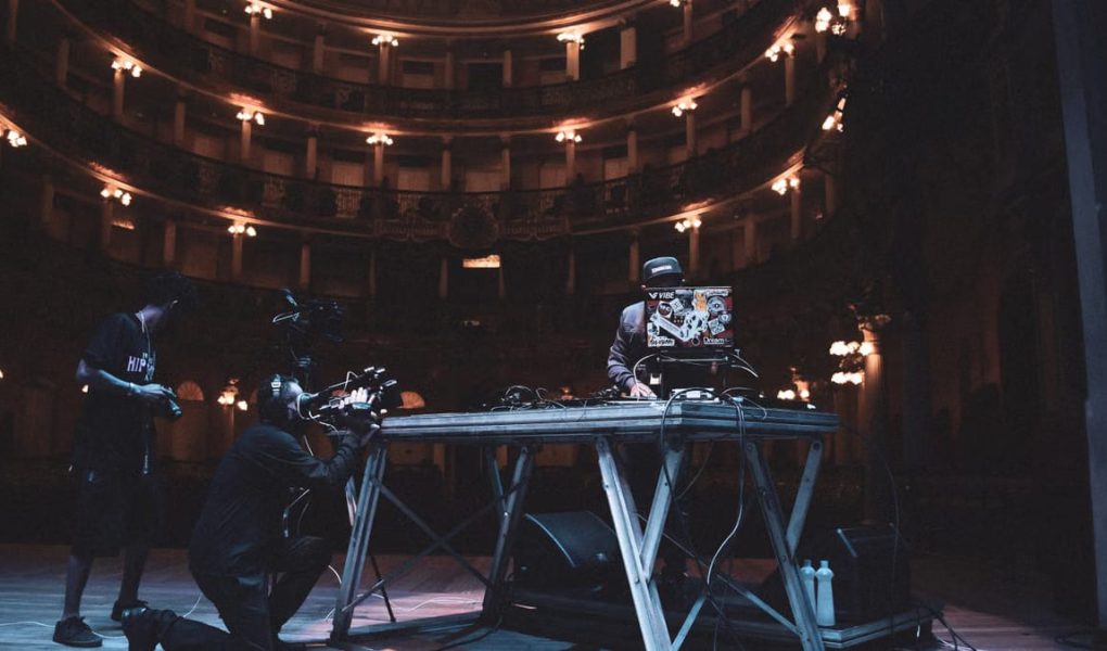 Streaming de performances artistiques : accès démocratisé à l'art