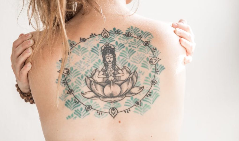 Tatouages nature 2026 : les motifs qui dominent
